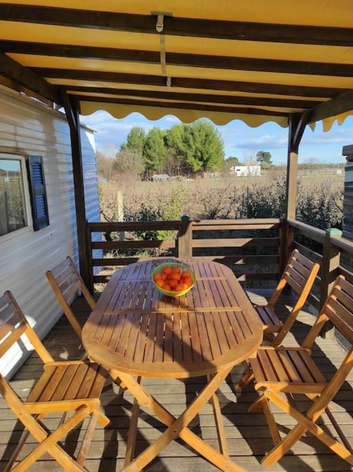 Mobil-Home Dans Un Beau Cadre A 15 Km Des Plages. Lunel  Luaran gambar